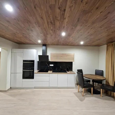 “chaty “ شقة *