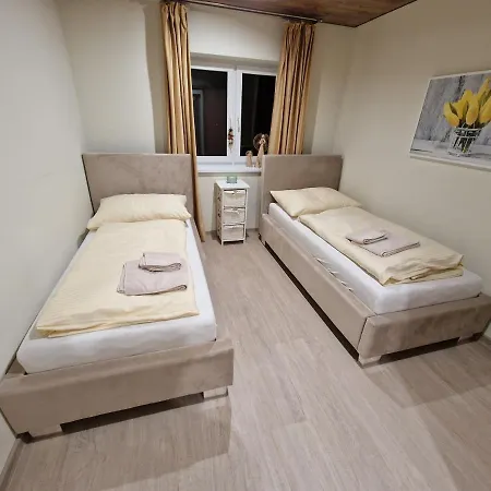 Lejlighed “chaty “ *