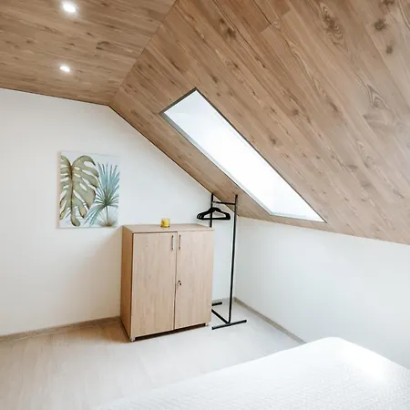 아파트 “chaty “