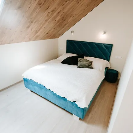 “chaty “ Lejlighed *