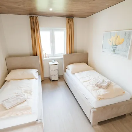 “chaty “ * Krusetnica